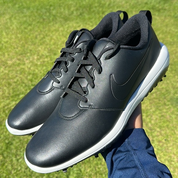 Nike Men’s Roshe G Tour Black/White Golf Shoes - Picture 3 of 7
